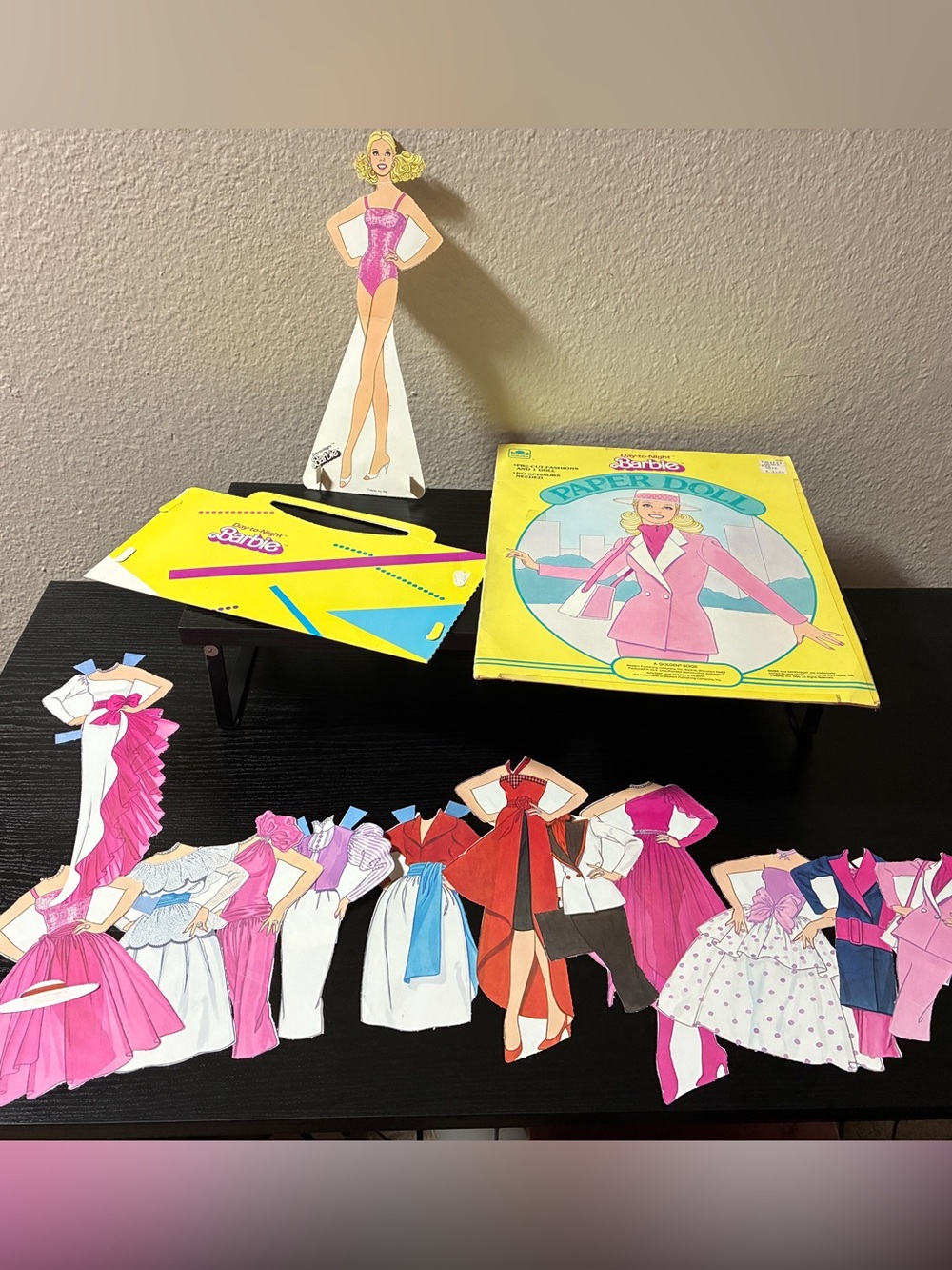 Vintage Day to Night Barbie Paper
Doll Book Golden/Mattel 1985